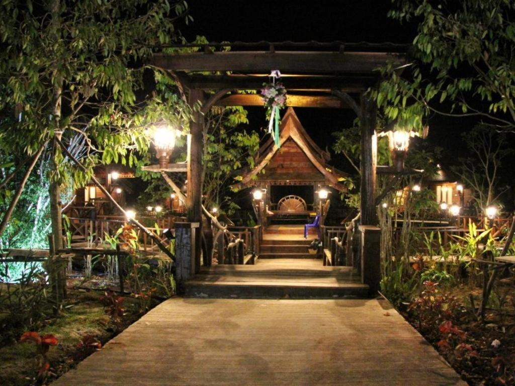 Burilamplai Resort Thung Yai Εξωτερικό φωτογραφία