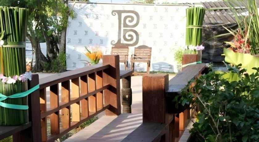 Burilamplai Resort Thung Yai Εξωτερικό φωτογραφία