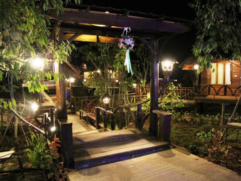 Burilamplai Resort Thung Yai Εξωτερικό φωτογραφία